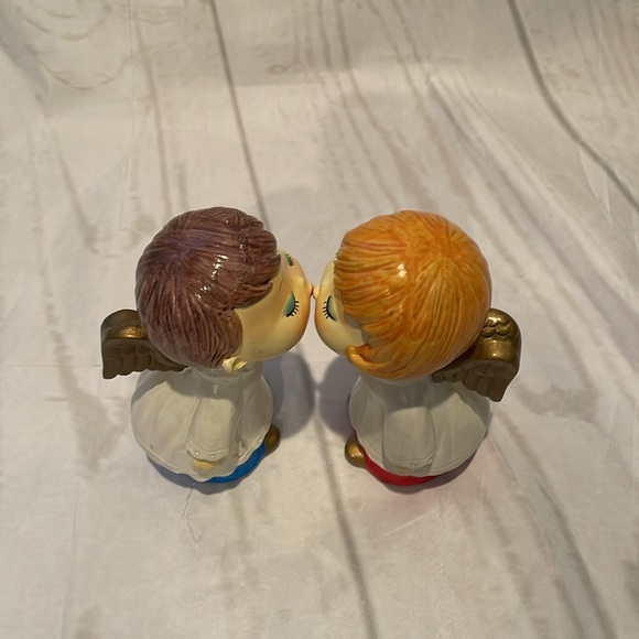 Vintage Star hand painted ceramic pair of kissing angels in Original Box. - Picture 6 of 14